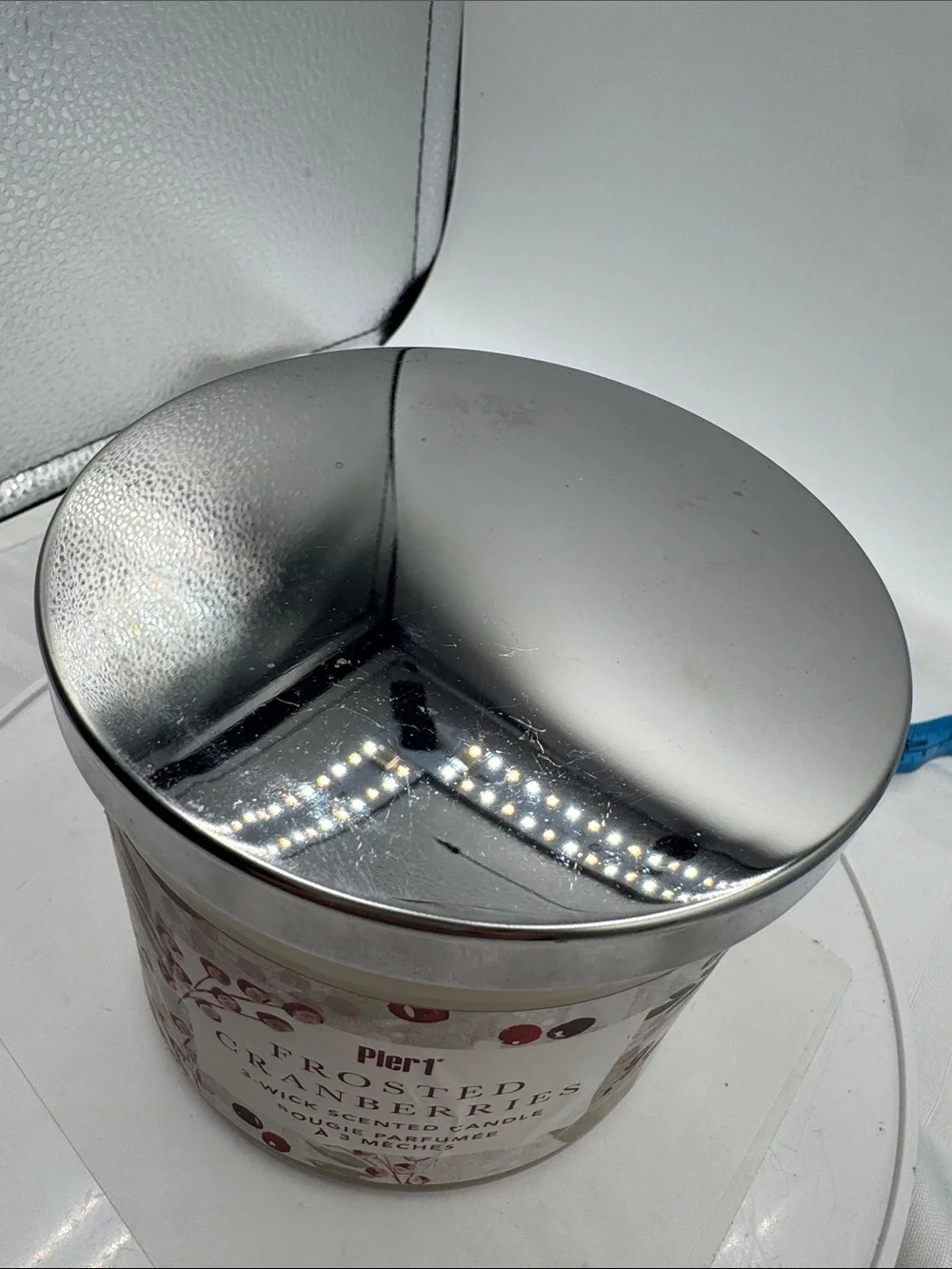 Pier 1 Frosted Cranberries 3 wick scented candle 14OZ new unused
